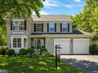 315 Chaucer Pl NE, Leesburg, VA 20176