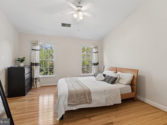 4th image of 13007 Rosebay Dr #1505