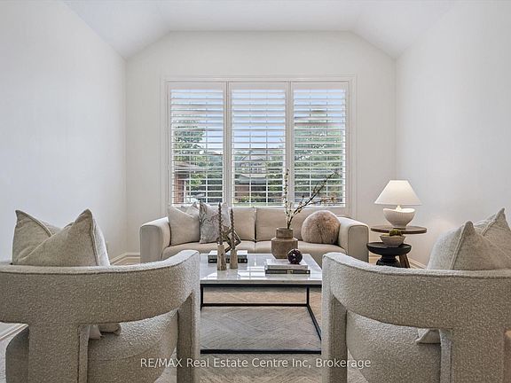 5th image of 34 Whetstone Cres