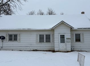 2103 Monson St, Bethany, MO 64424