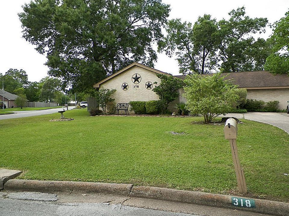 1st image of 318 Pelican Dr