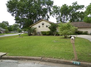 318 Pelican Dr, Crosby, TX 77532