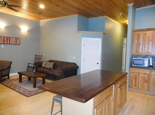 121 1/2 W Butler St, Yates Center, KS 66783