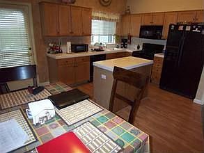 4th image of 40 Shady Arbor Ct