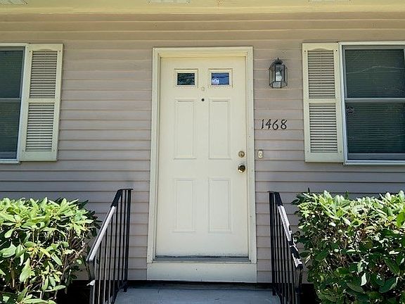 3rd image of 1468 Washington St