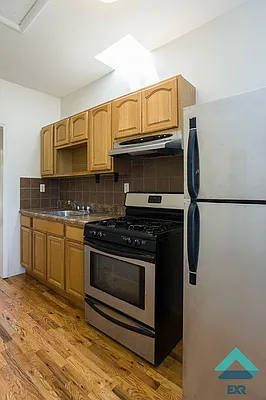 Rented by EXR | media 15