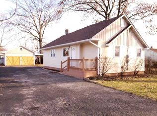 28 Riha Ave, Bridgewater, NJ 08807