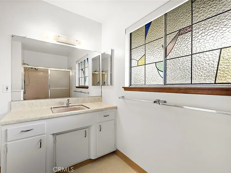 509 California Dr — Photo 20