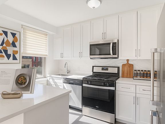 5th image of 185 E 85th St APT 5D