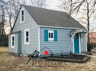 2406 S Lees Summit Rd, Independence, MO 64055