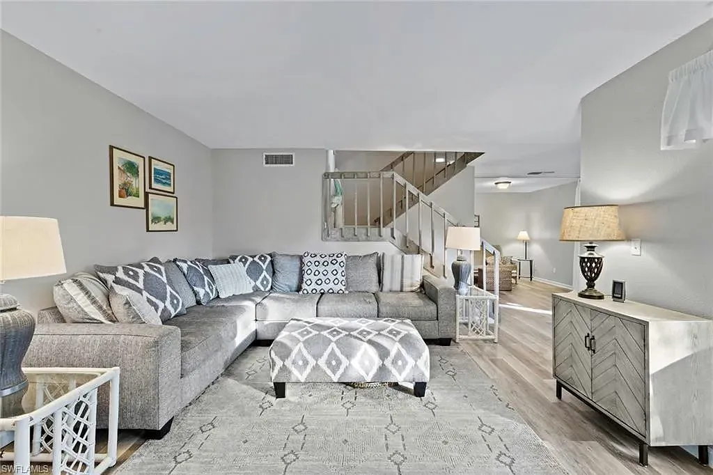 3 bed, 2.5 bath, 1772 sqft, $2,000 — Photo 3