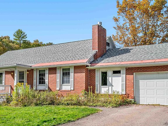 3rd image of 3 Crestview Drive