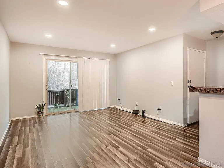 5950 Rancho Mission Rd — Photo 3