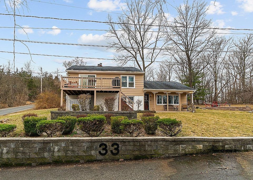 1st image of 33 Echo Ln