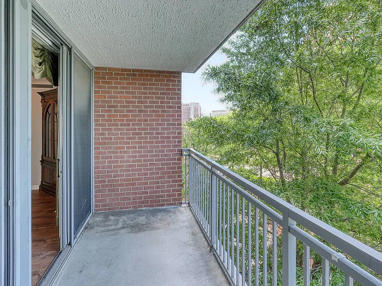 11710 Old Georgetown Rd #429 — Photo 15