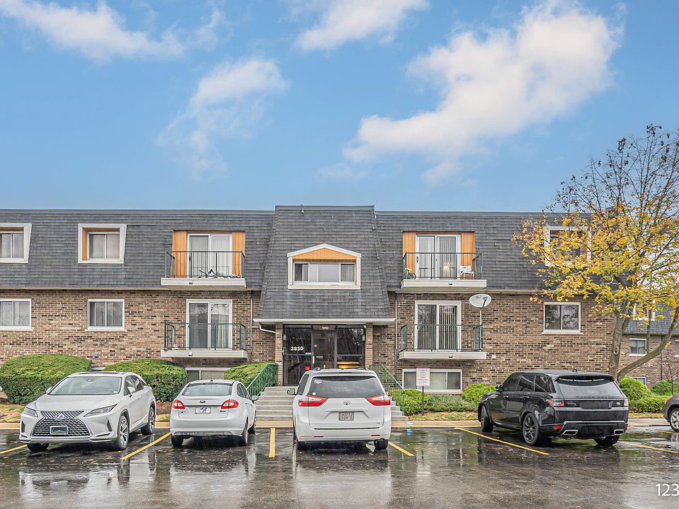 1st image of 3850 S Parkway Dr APT 1E