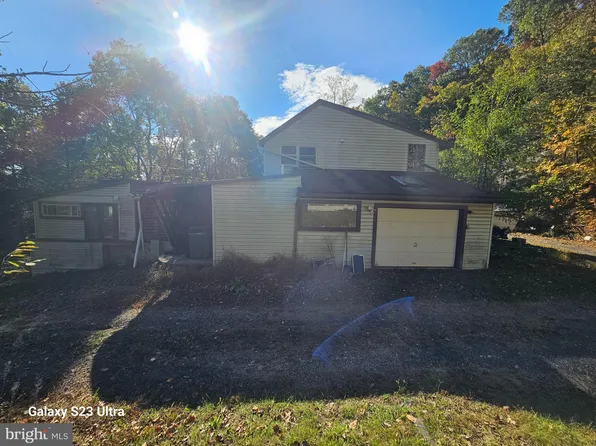 30 Paradise Rd, Duncannon, PA 17020