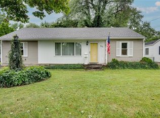 255 N 5th St, Lewiston, NY 14092