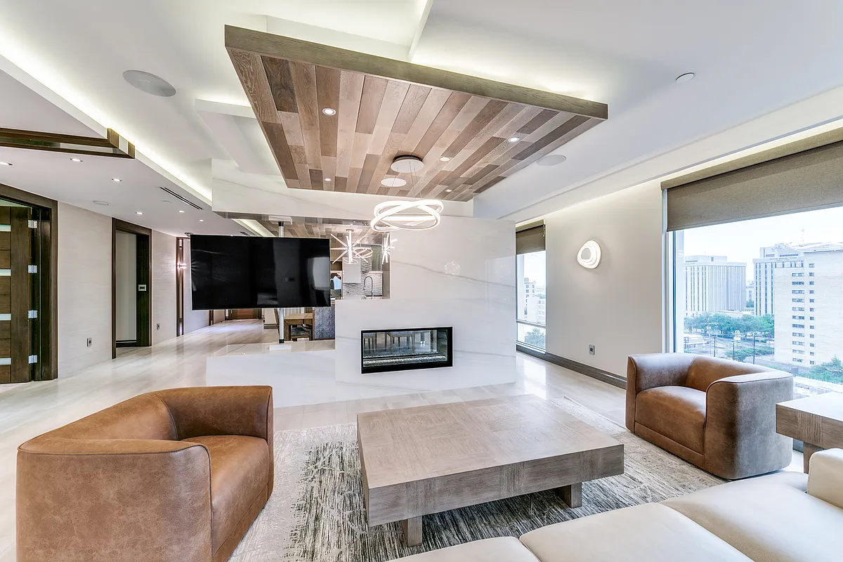 Building Photo - 4005 Gaston Ave #Penthouse 2