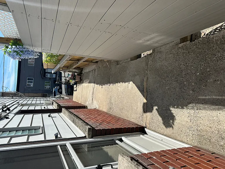 42 N Lehigh Ave — Photo 7
