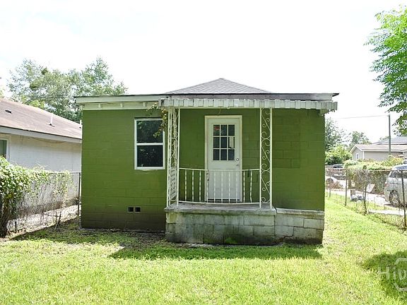 5th image of 1025 Elliott Avenue
