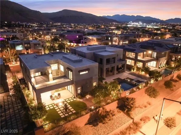 6194 Amber View St, Summerlin, NV 89135