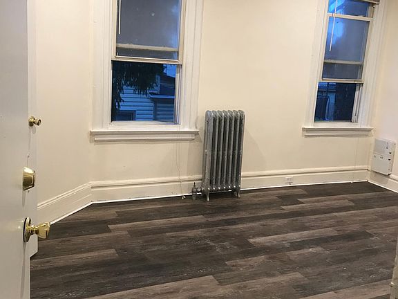 3rd image of 610 Lyons Ave Floor 2