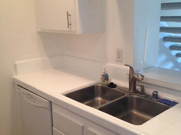 5th image of 5460 White Oak Ave Unit E333