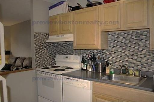 2nd image of 133 Chiswick Rd #35