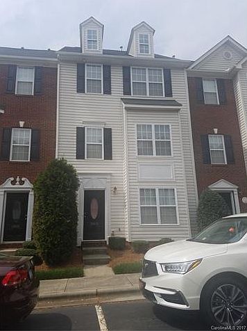 2nd image of 10036 Treeside Ln