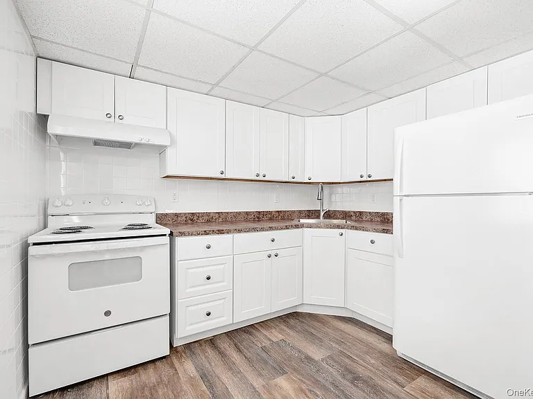 2129 Julia Goldbach Ave — Photo 5