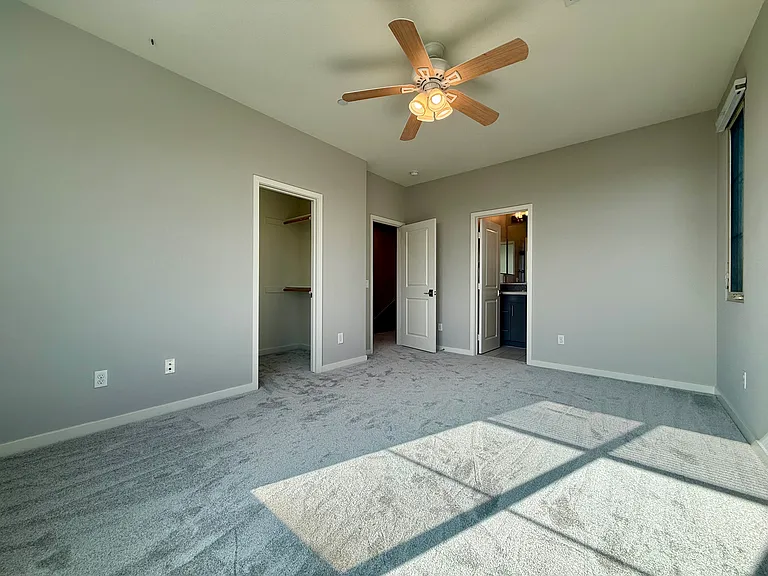 3rd floor secondary bedroom