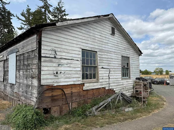 3925 Spicer Dr SE, Albany, OR 97322