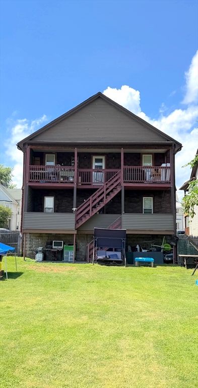71 Hill St, Springfield, MA - View 3