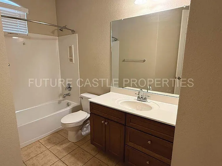 1114 Blue Sage Rd NE — Photo 8