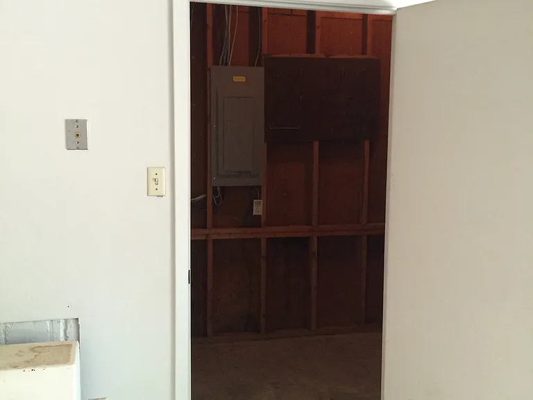 3806 Vickie Dr — Photo 27