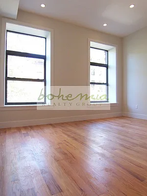 Rented by Bohemia Realty Group | media 43