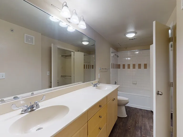 Legacy Village Apartment Homes — Photo 200