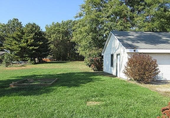 4th image of 607 Nolder Dr