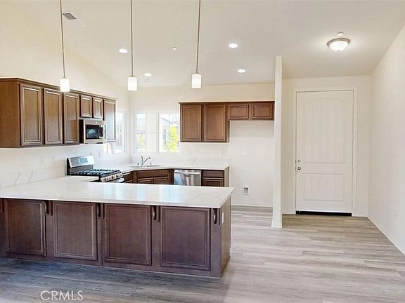 2nd image of 855 Bougainvillea Ct