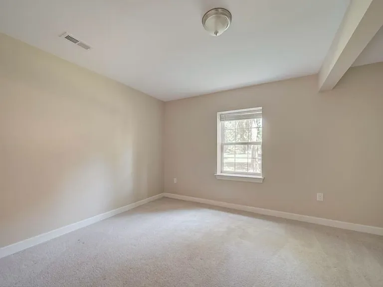 18413 Cedar Dr — Photo 6