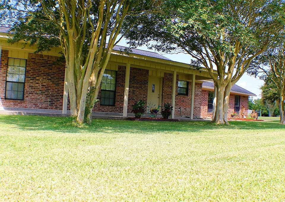 1st image of 3640 Bluebonnet Blvd
