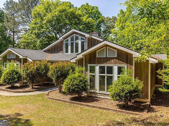 2nd image of 177 Antler Dr