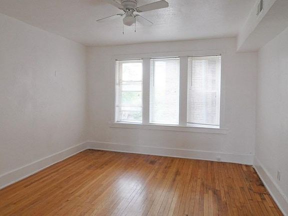 2nd image of 620 S Kildare Ave