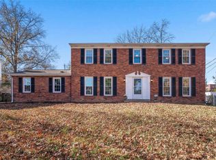 1065 Haversham Pl, Saint Louis, MO 63131