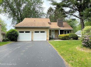 100 Southbury Rd, Clifton Park, NY 12065