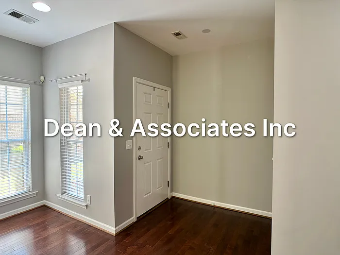 584 Reach Dr — Photo 2