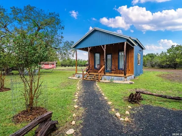 297 Squirrel Bend, ConCan, TX 78838