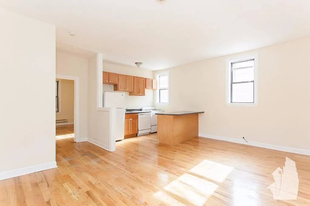 Studio, $1,695 — Photo 3