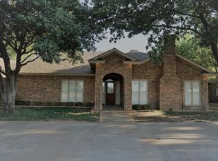 1907 E Tate St, Brownfield, TX 79316